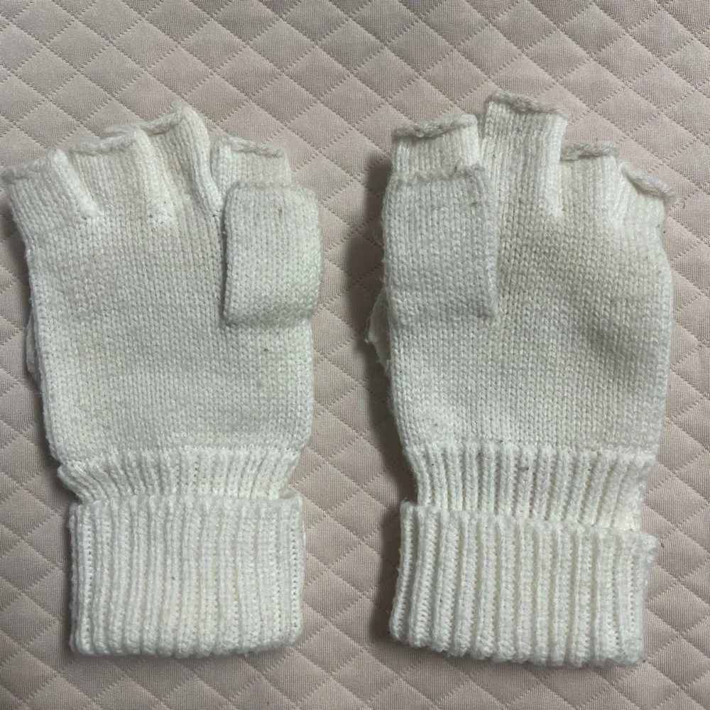 Hello Kitty Convertible Mittens